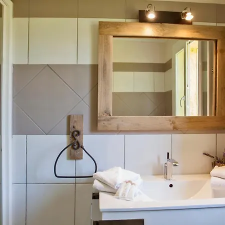 فيلة Maisonnette 